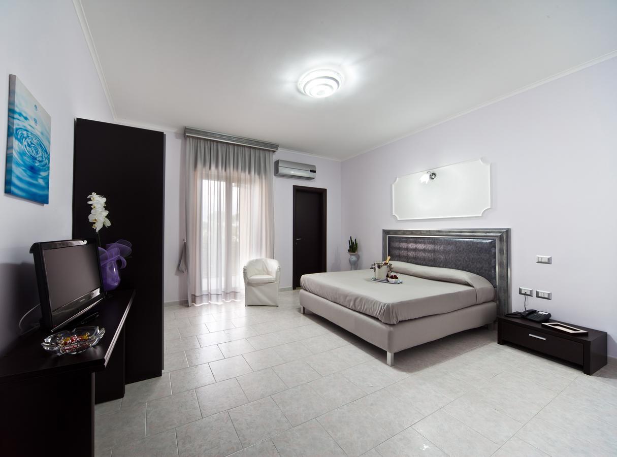 Hotel Glamour Qualiano Bagian luar foto