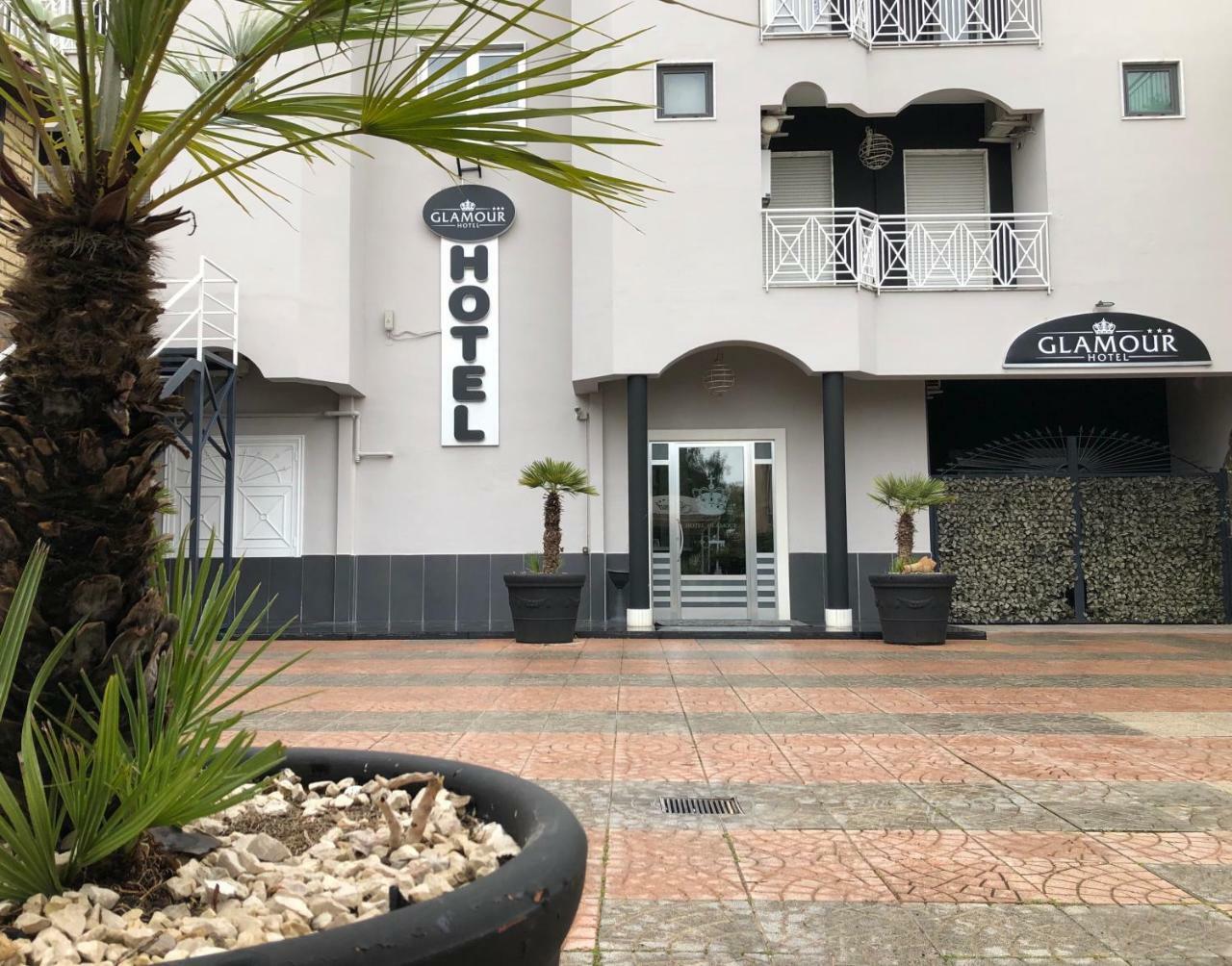 Hotel Glamour Qualiano Bagian luar foto